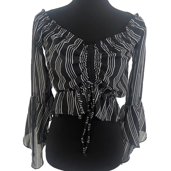 Guess Tops - Guess || white and black striped top || Size S